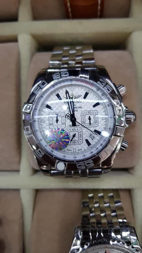 breitling-man-009